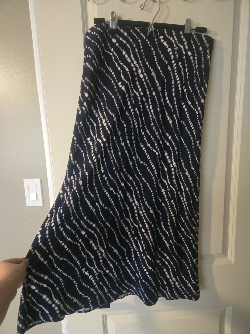 Dynamite Navy Midi Skirt with White Wave Print